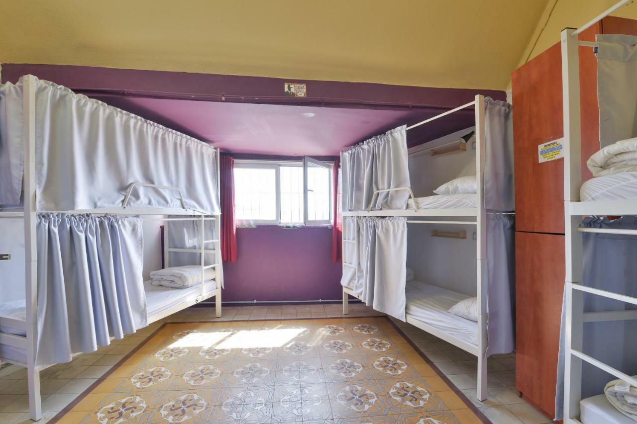 Hostel Roger's *